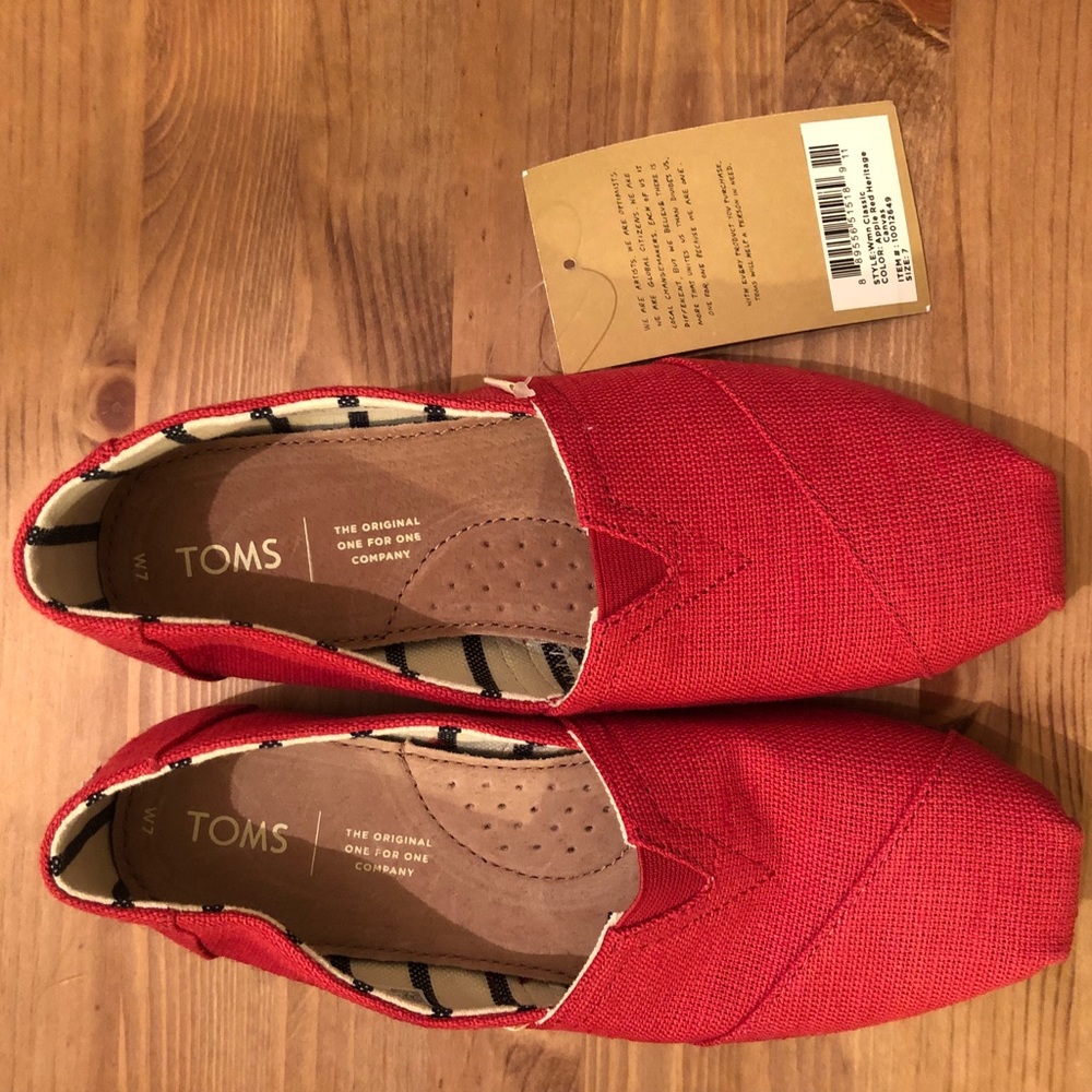 Red TOMS